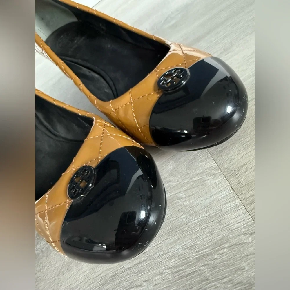 Tory Burch Quilted Patent Leather Cap Toe Block Heel Pumps Tan Black Women 8.5